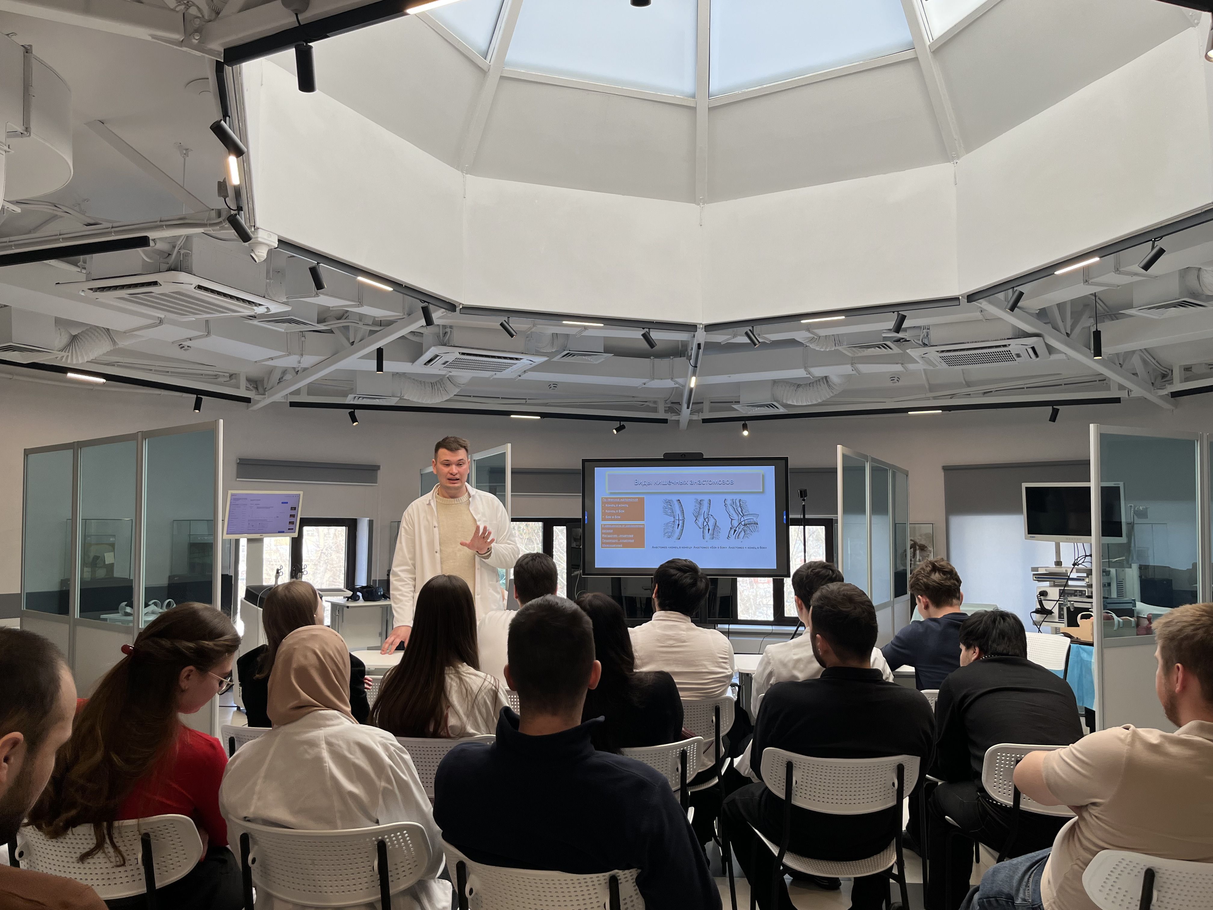 [[date: 16 марта 2026]][[desc: В Кадаверном центре прошел мастер-класс для ординаторов кафедры детской хирургии]]