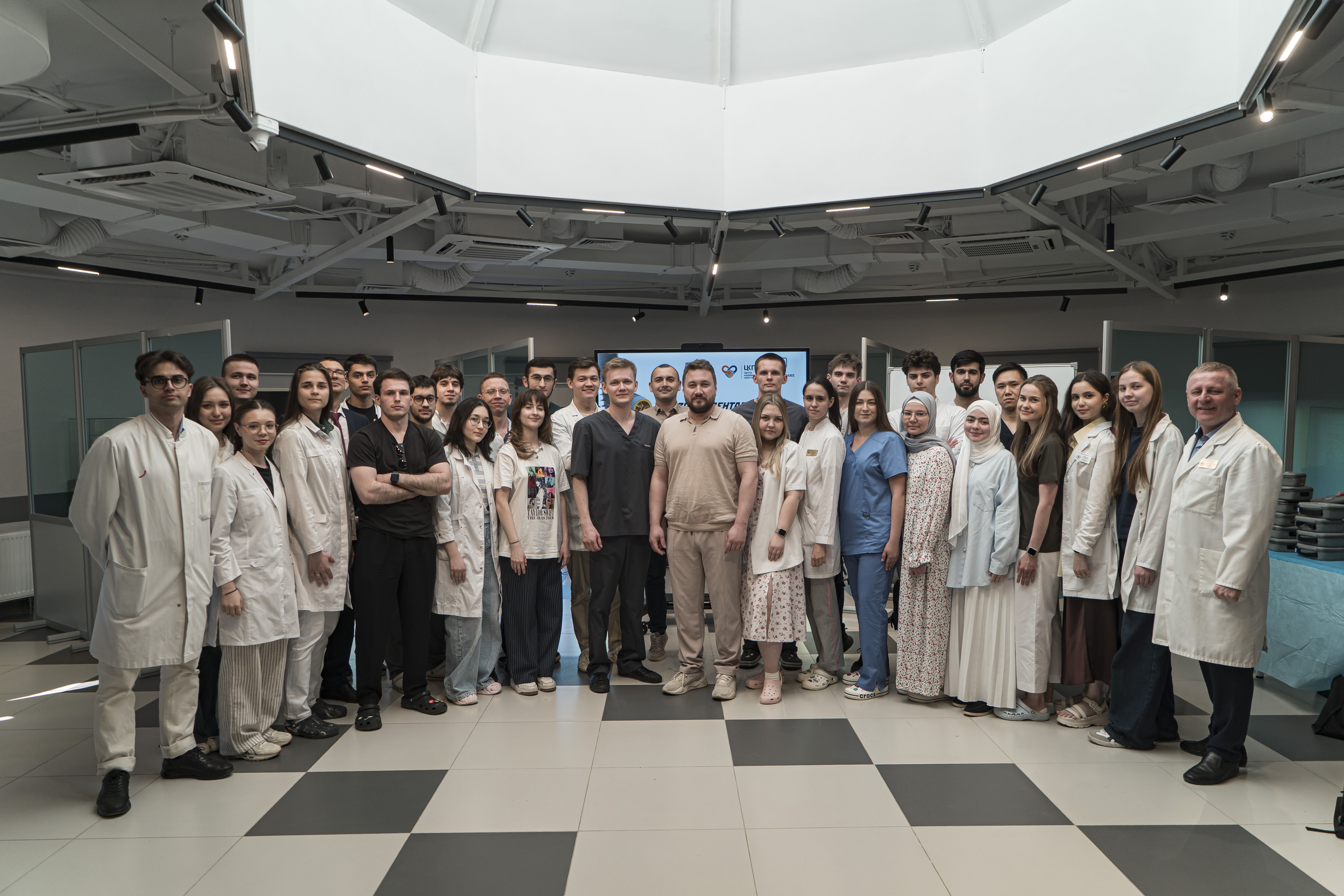 [[date: 07 мая 2026]][[desc: в Кадаверном центре состоялся второй мастер-класс для студентов и ординаторов кафедры челюстно-лицевой хирургии и хирургической стоматологии]]